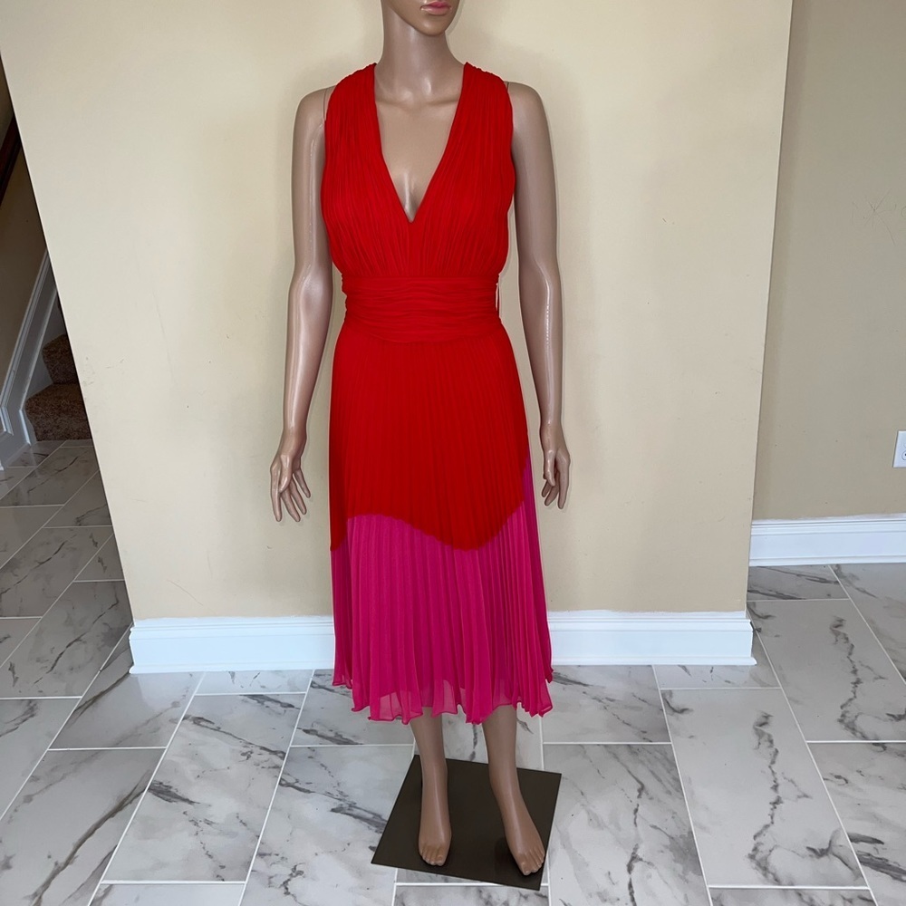 Carmen Marc Valvo Red and Pink Pleated Midi Dress
